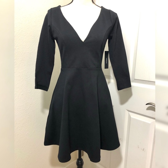 NWT LULU’S Don’t Stop the Beat Backless Crisscross Skater Dress Blk Sz M - Picture 3 of 15